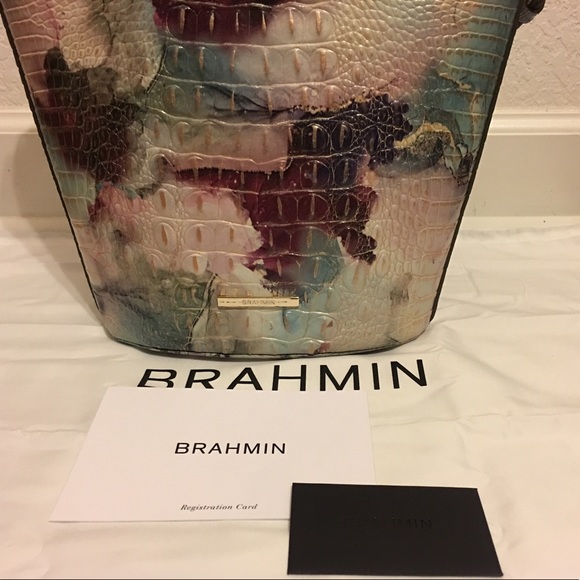 NWT BRAHMIN Melbourne Collection Quinn Bucket Bag - Picture 7 of 8
